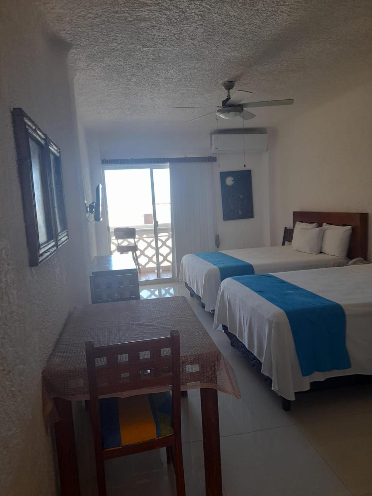 Cancun Plaza Sea View 객실 사진
